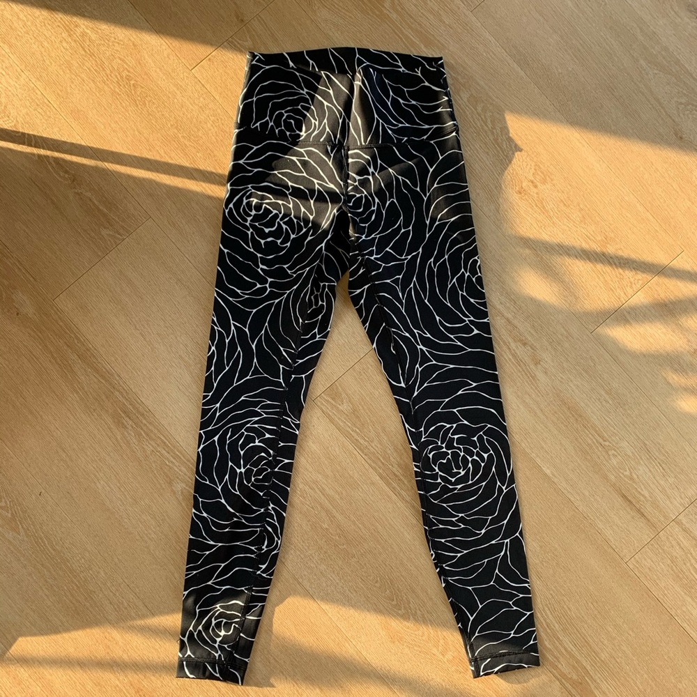 Lululemon Rose Print Black Leggings